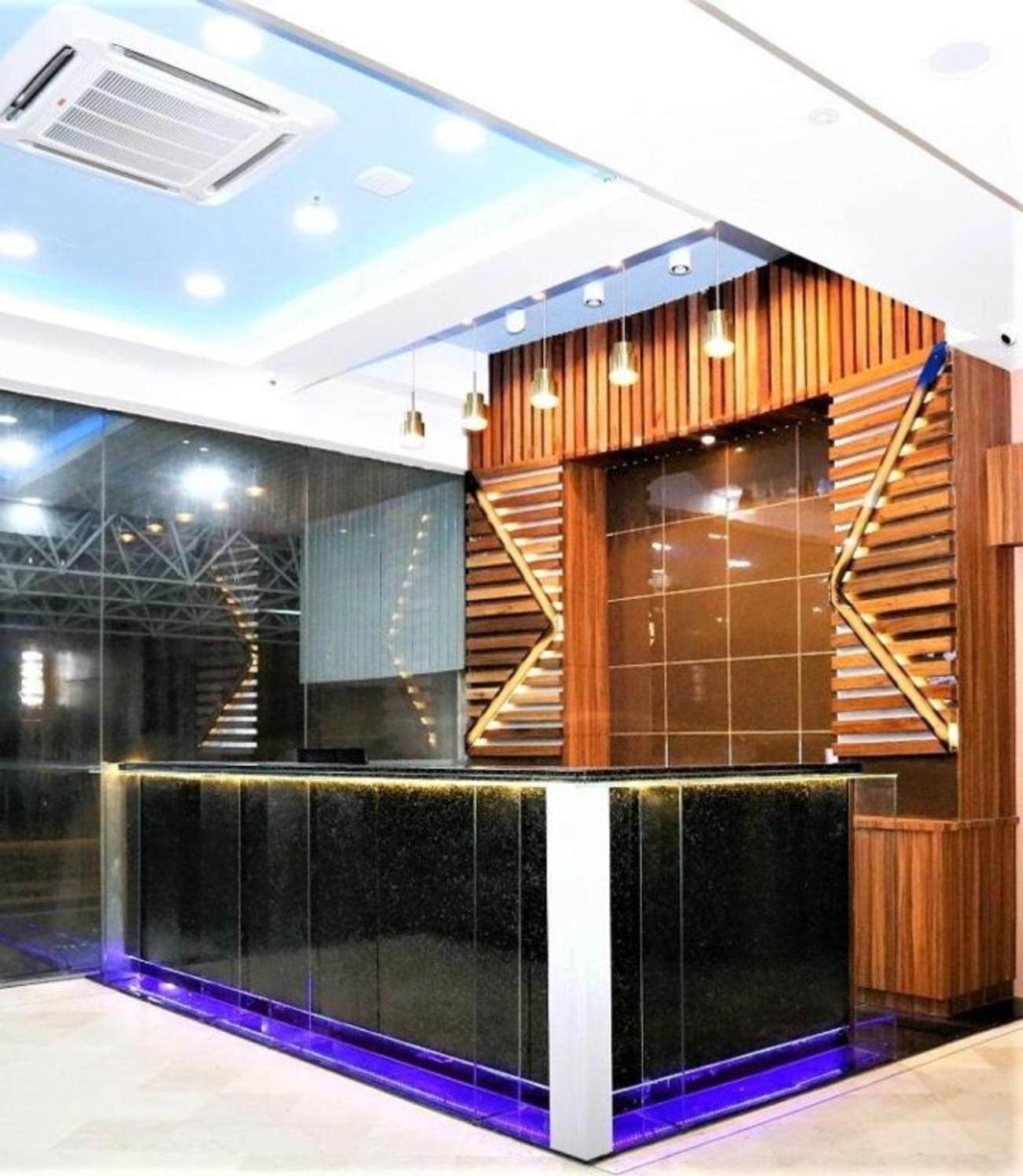 Hotel La Isra At Bukit Bintang Куала-Лумпур Экстерьер фото